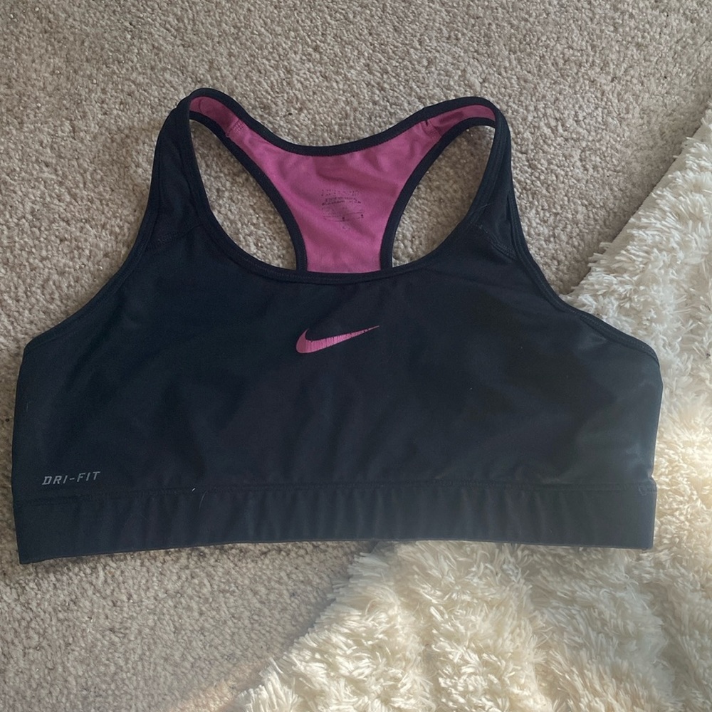 Nike sports Bra